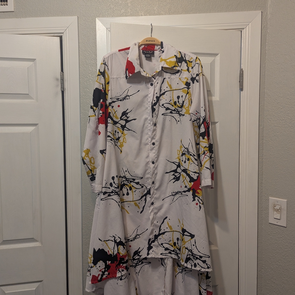 Step In Style Multicolor Abstract Print Blouse - Picture 2 of 10
